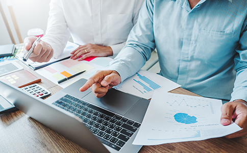 一般納稅人怎么報(bào)稅的費(fèi)用問題 一般納稅人怎么報(bào)稅的費(fèi)用問題