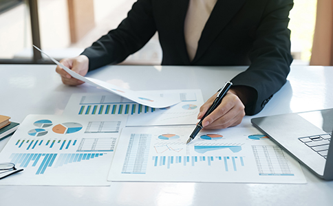 商標(biāo)注冊(cè)代理費(fèi)用一般多少錢？